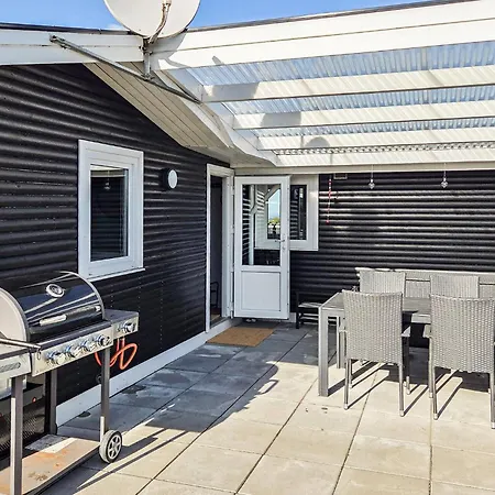 3 Bedroom Awesome In *